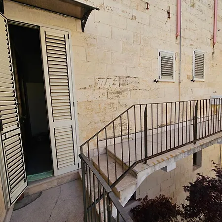 Dimora Leccese Apartment *